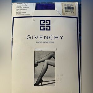 Givenchy Pantyhose in Brilliant Purple with dots Size C